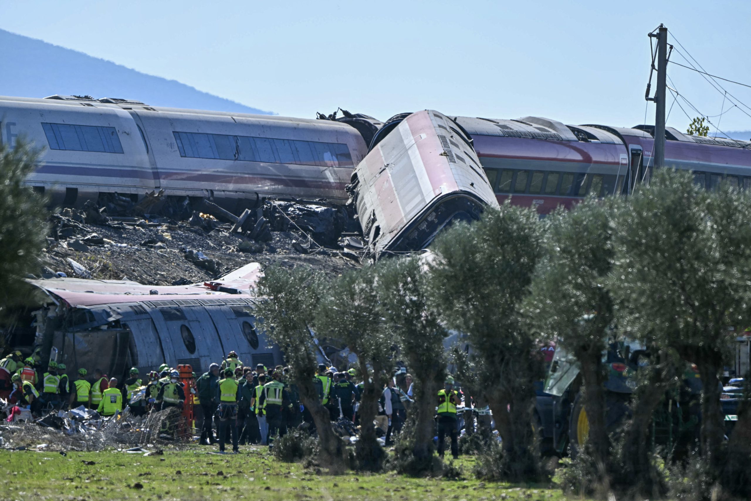 Dozens killed after two high-speed trains collide in central Spain — Cumming Community news